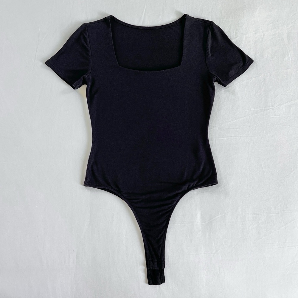 Socialite Square Neck Short Sleeve Bodysuit | Black | XS | GUC
